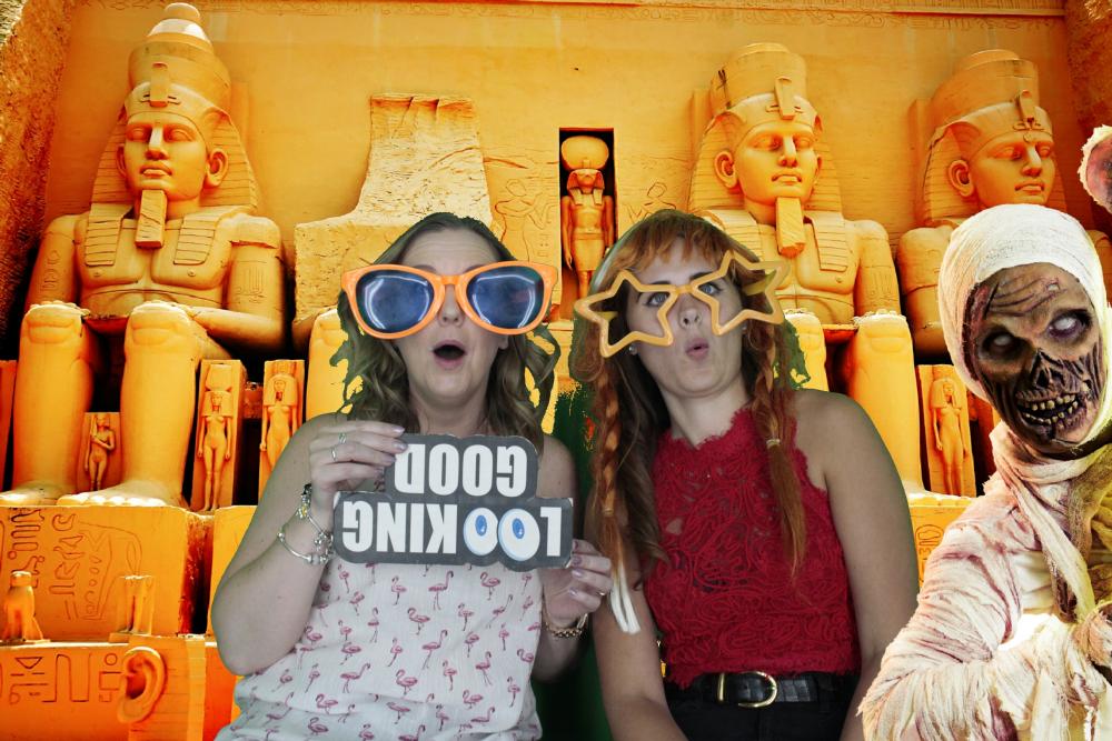 DHL South Regional Meeting | View more photos from the event at gallery.myphotoboothexperience.co.uk/u/MyPhotoBoothExperienceLtd/DHL-South-Regional-Meeting